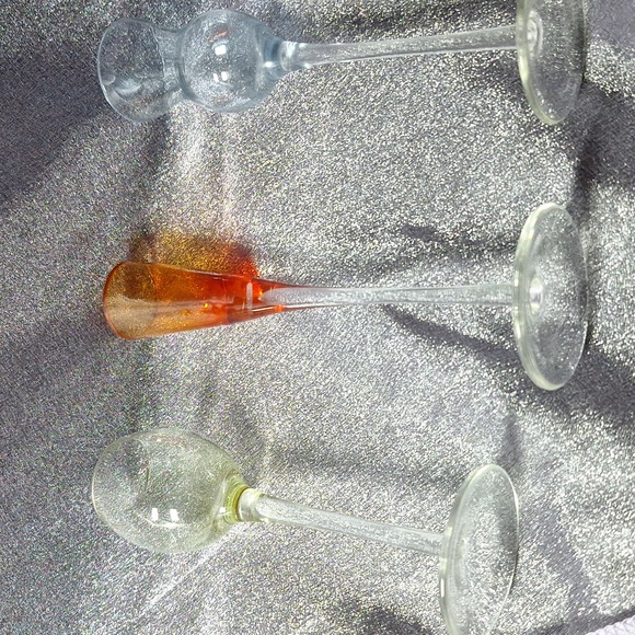 COLORFUL CORDIAL STEMMED GLASSES - Picture 11 of 12